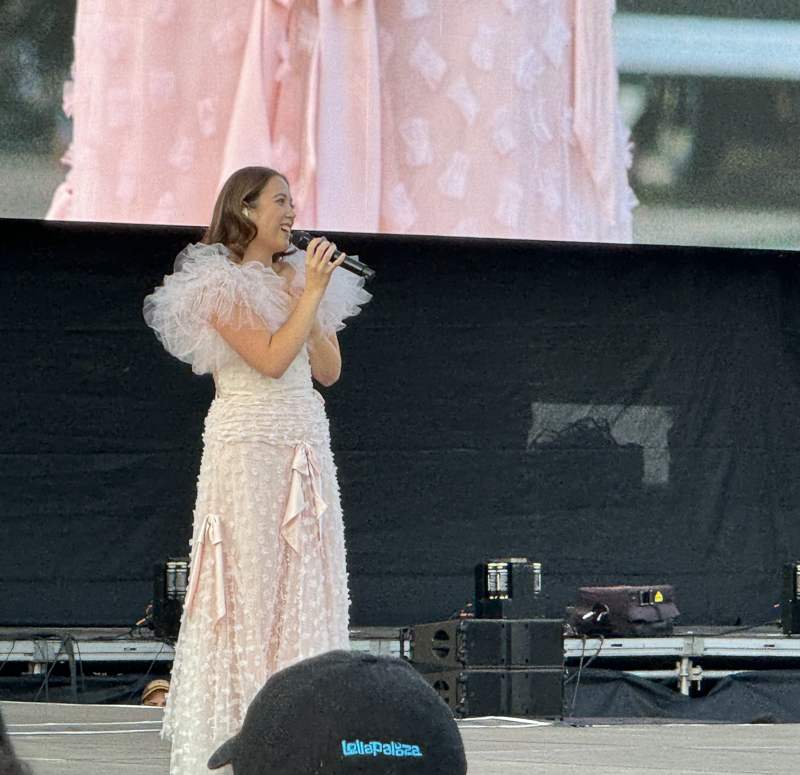Laufey at Lollapalooza